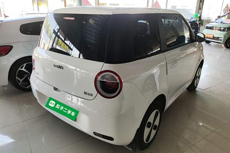 Used CHANGAN NEVO Lumin 2026 Model Treasure Edition 205km Passionate Beige Ningde Rear Right 45 Deg