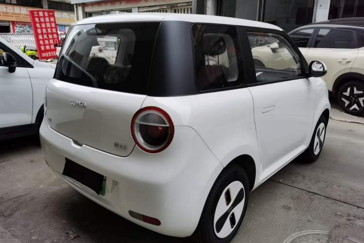 Used CHANGAN NEVO Lumin 2026 Model Treasure Edition 205km Passionate Beige Ningde Rear Right 45 Deg