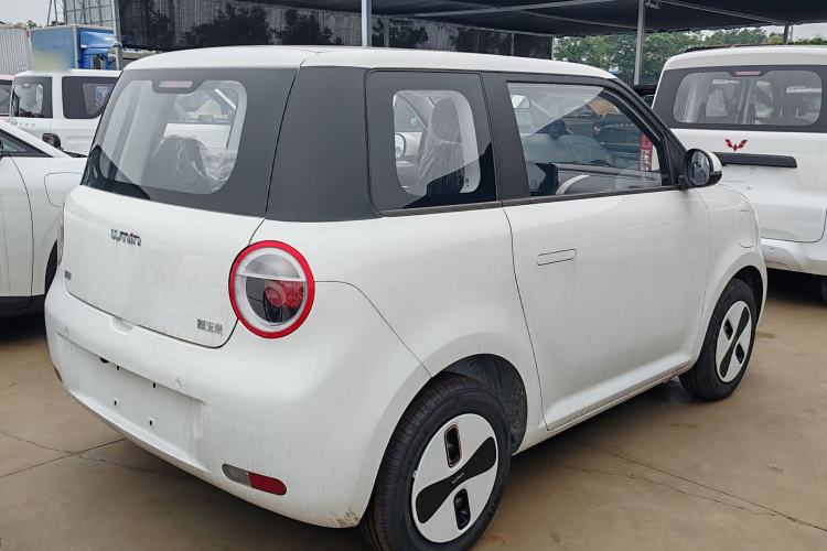 Used CHANGAN NEVO Lumin 2026 Model Treasure Edition 205km Passionate Beige Ningde Rear Right 45 Deg