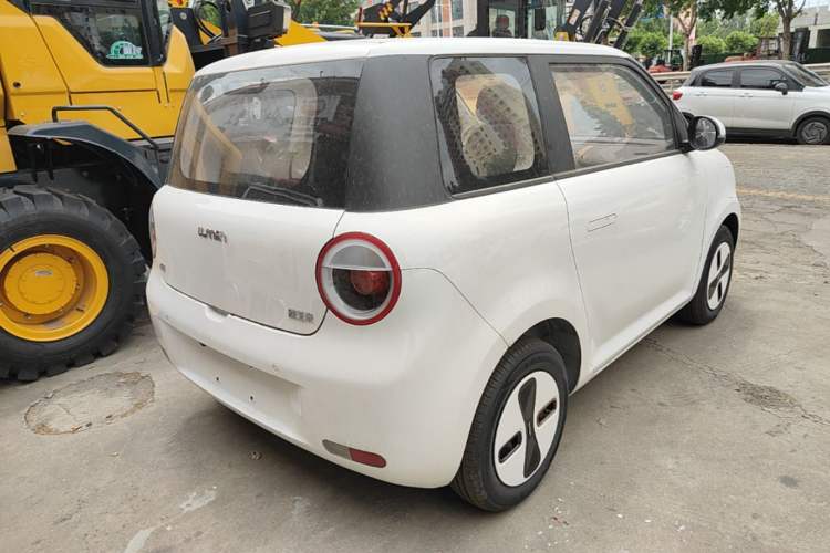 Used CHANGAN NEVO Lumin 2026 Model Treasure Edition 205km Passionate Beige Ningde Rear Right 45 Deg