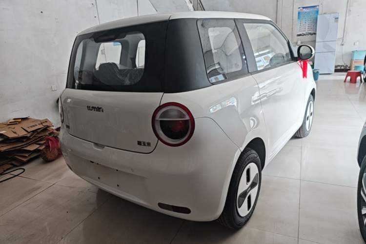 Used CHANGAN NEVO Lumin 2026 Model Treasure Edition 205km Passionate Beige Ningde Rear Right 45 Deg