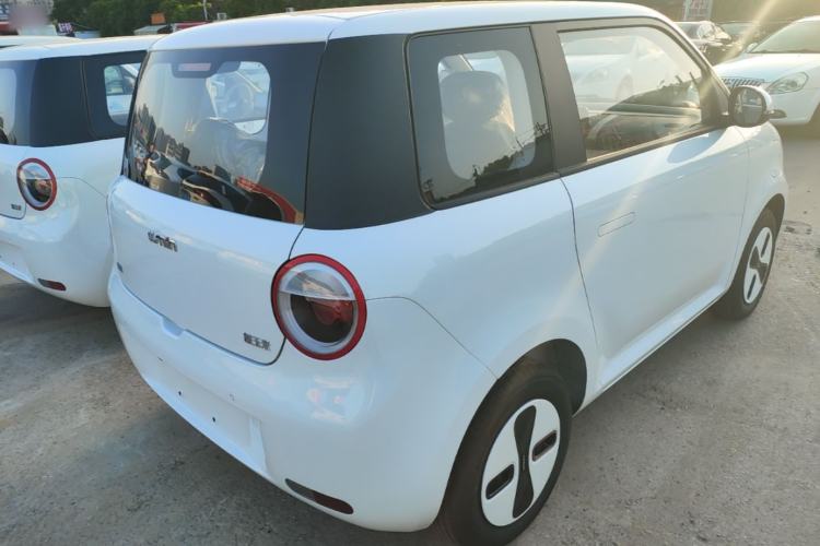 Used CHANGAN NEVO Lumin 2026 Model Treasure Edition 205km Passionate Beige Ningde Rear Right 45 Deg