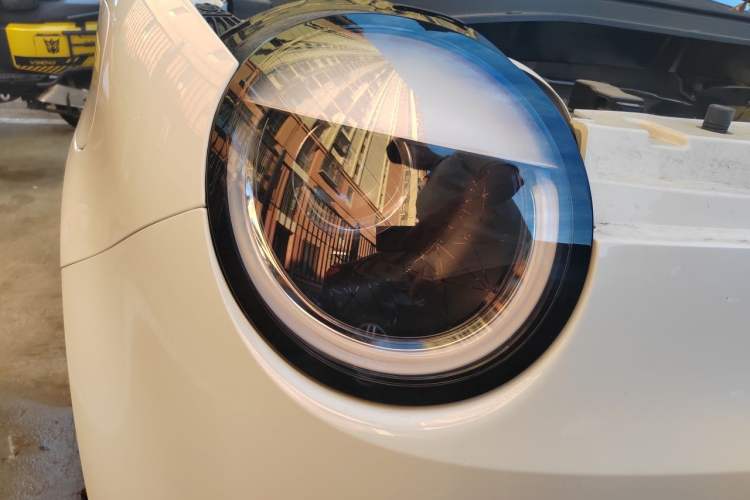 Used CHANGAN NEVO Lumin 2026 Model Treasure Edition 301km Cherished Beige Ningde Right Front Headlight