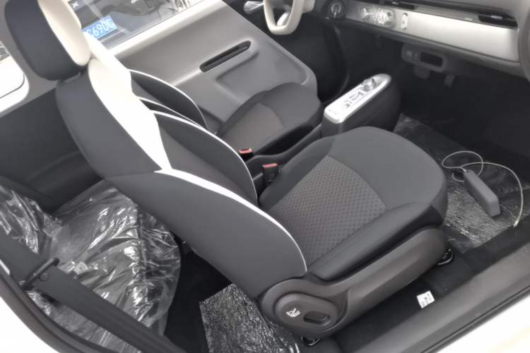 Used CHANGAN NEVO Lumin 2026 Model Treasure Edition 205km Passionate Beige Ningde Right Front Seat