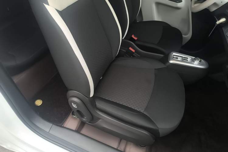 Used CHANGAN NEVO Lumin 2026 Model Treasure Edition 205km Passionate Beige Ningde Right Front Seat