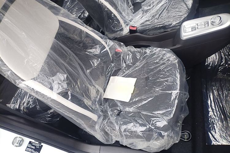 Used CHANGAN NEVO Lumin 2026 Model Treasure Edition 205km Passionate Beige Ningde Right Front Seat