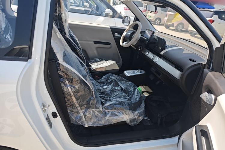 Used CHANGAN NEVO Lumin 2026 Model Treasure Edition 205km Passionate Beige Ningde Right Front Seat
