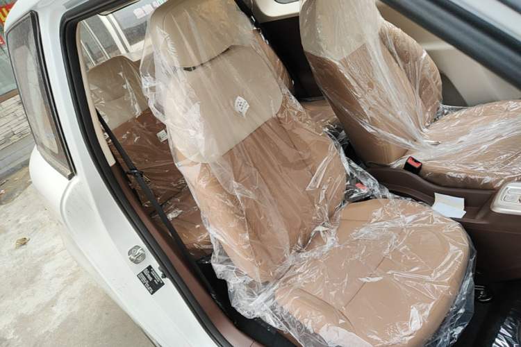 Used CHANGAN NEVO Lumin 2026 Model Treasure Edition 205km Passionate Beige Ningde Right Front Seat