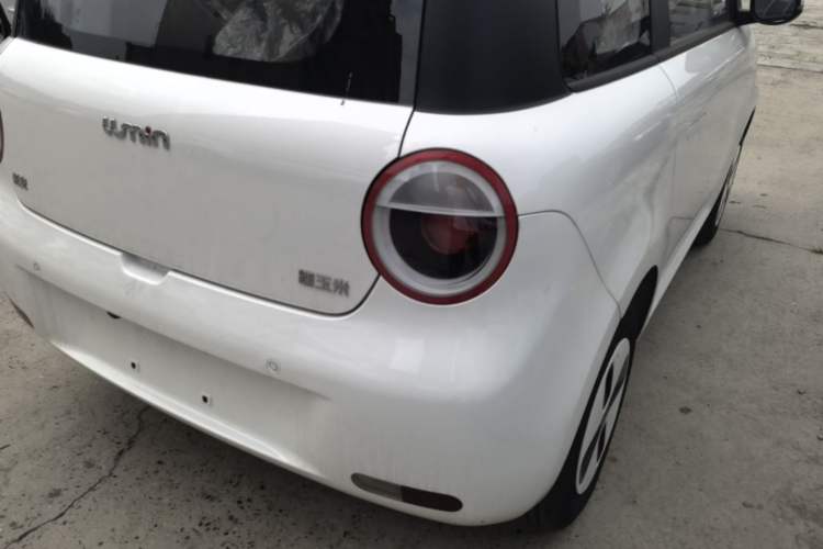 Used CHANGAN NEVO Lumin 2026 Model Treasure Edition 205km Passionate Beige Ningde Right Rear Taillight