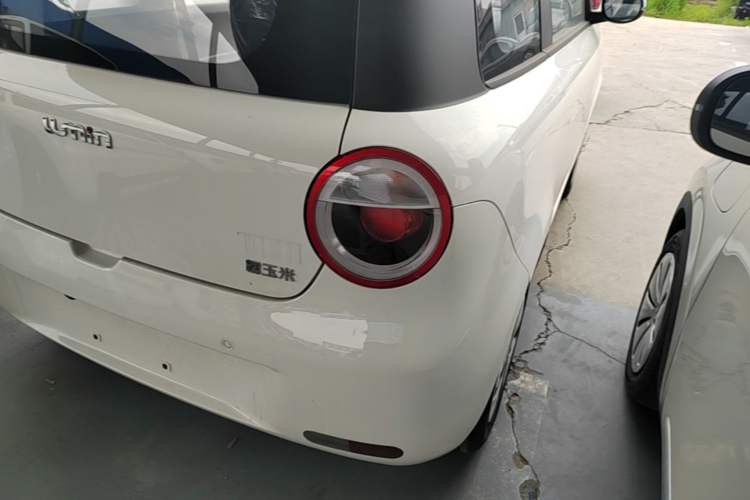 Used CHANGAN NEVO Lumin 2026 Model Treasure Edition 205km Passionate Beige Ningde Right Rear Taillight