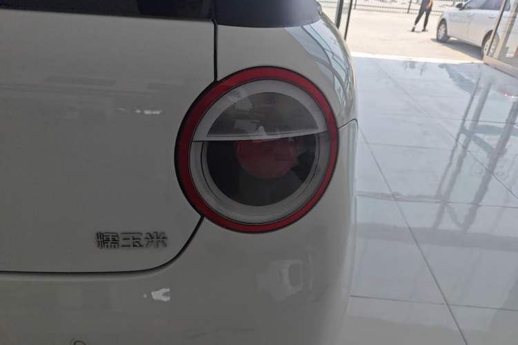 Used CHANGAN NEVO Lumin 2026 Model Treasure Edition 205km Passionate Beige Ningde Right Rear Taillight