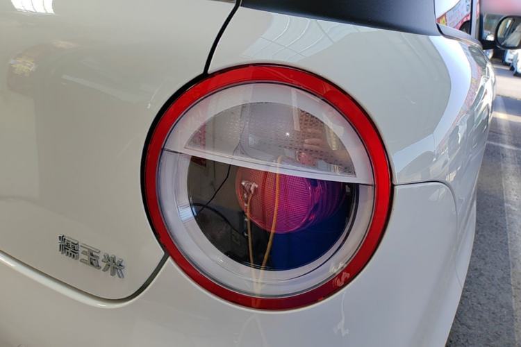 Used CHANGAN NEVO Lumin 2026 Model Treasure Edition 205km Passionate Beige Ningde Right Rear Taillight
