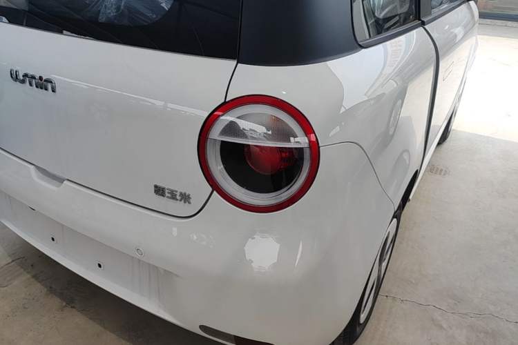 Used CHANGAN NEVO Lumin 2026 Model Treasure Edition 205km Passionate Beige Ningde Right Rear Taillight