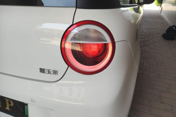 Used CHANGAN NEVO Lumin 2026 Model Treasure Edition 205km Passionate Beige Ningde Right Rear Taillight