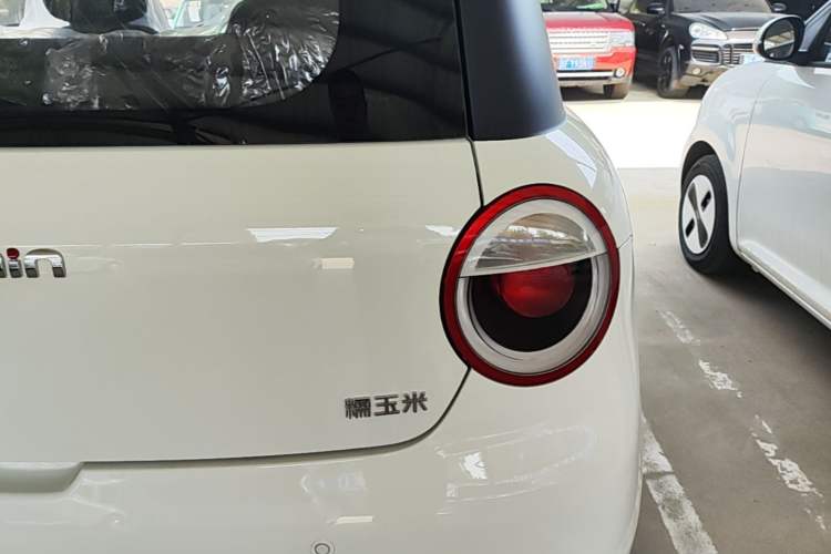 Used CHANGAN NEVO Lumin 2026 Model Treasure Edition 205km Passionate Beige Ningde Right Rear Taillight