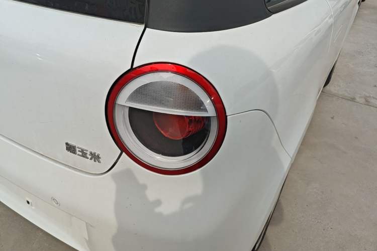 Used CHANGAN NEVO Lumin 2026 Model Treasure Edition 205km Passionate Beige Ningde Right Rear Taillight