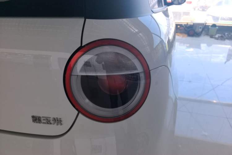 Used CHANGAN NEVO Lumin 2026 Model Treasure Edition 205km Passionate Beige Ningde Right Rear Taillight