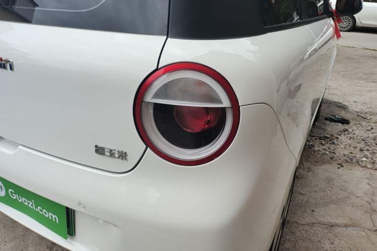 Used CHANGAN NEVO Lumin 2026 Model Treasure Edition 205km Passionate Beige Ningde Right Rear Taillight