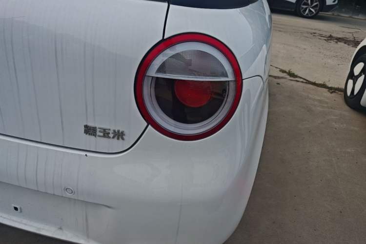 Used CHANGAN NEVO Lumin 2026 Model Treasure Edition 205km Passionate Beige Ningde Right Rear Taillight