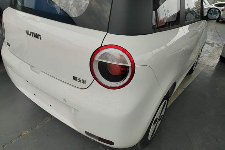 Used CHANGAN NEVO Lumin 2026 Model Treasure Edition 205km Passionate Beige Ningde Right Rear Taillight
