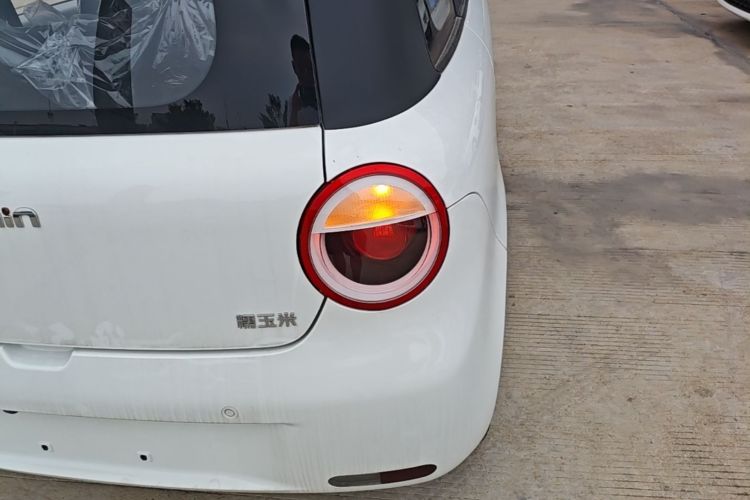 Used CHANGAN NEVO Lumin 2026 Model Treasure Edition 205km Passionate Beige Ningde Right Rear Taillight