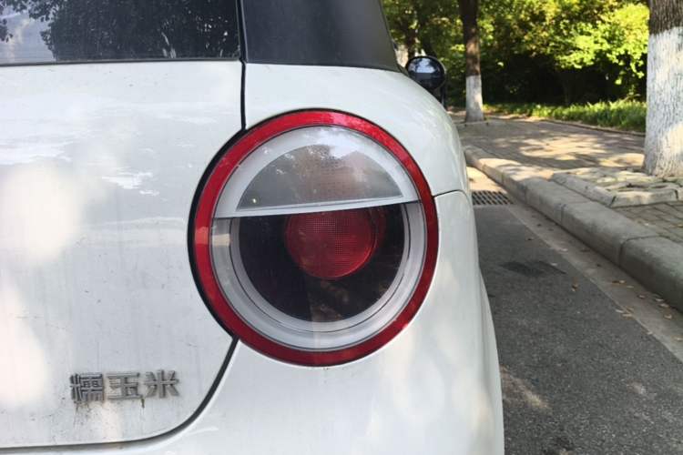 Used CHANGAN NEVO Lumin 2026 Model Treasure Edition 205km Passionate Beige Ningde Right Rear Taillight