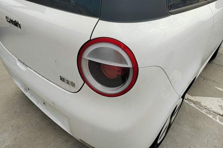 Used CHANGAN NEVO Lumin 2026 Model Treasure Edition 205km Passionate Beige Ningde Right Rear Taillight
