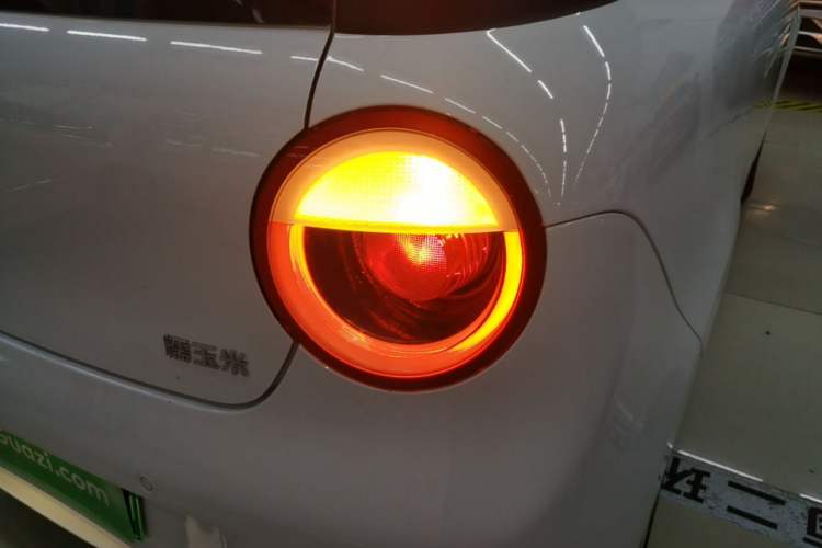 Used CHANGAN NEVO Lumin 2026 Model Treasure Edition 205km Passionate Beige Ningde Right Rear Taillight