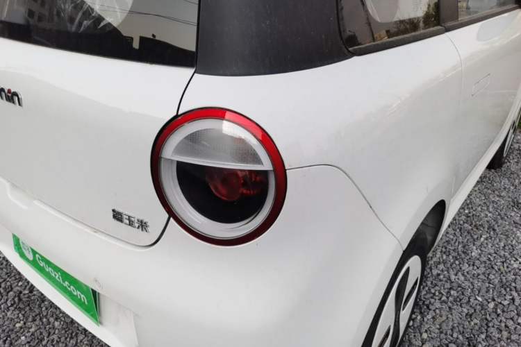 Used CHANGAN NEVO Lumin 2026 Model Treasure Edition 205km Passionate Beige Ningde Right Rear Taillight