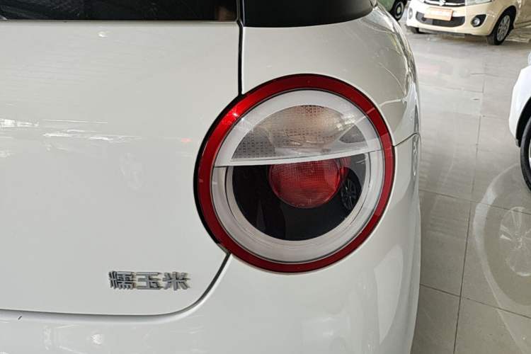 Used CHANGAN NEVO Lumin 2026 Model Treasure Edition 205km Passionate Beige Ningde Right Rear Taillight