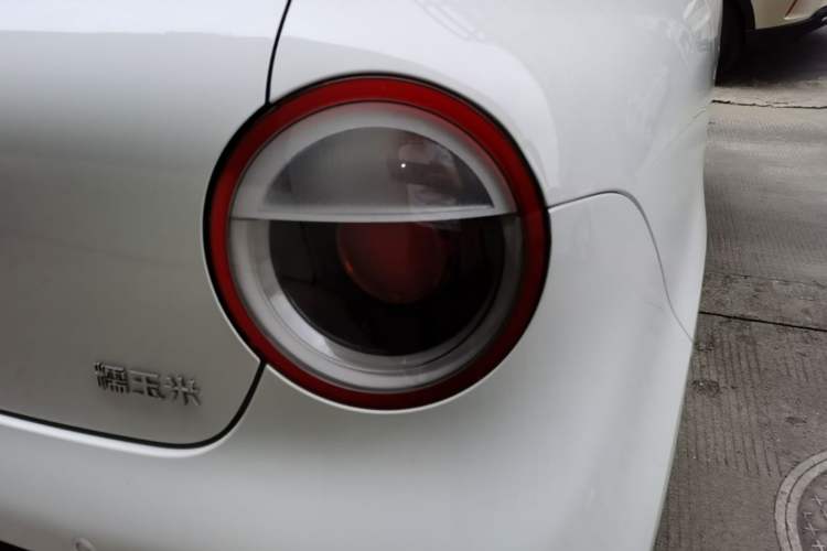 Used CHANGAN NEVO Lumin 2026 Model Treasure Edition 205km Passionate Beige Ningde Right Rear Taillight