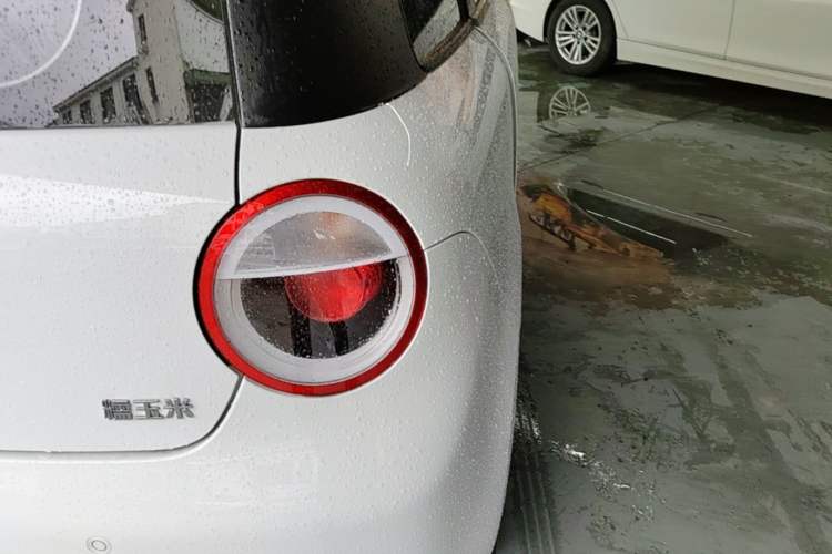 Used CHANGAN NEVO Lumin 2026 Model Treasure Edition 205km Passionate Beige Ningde Right Rear Taillight