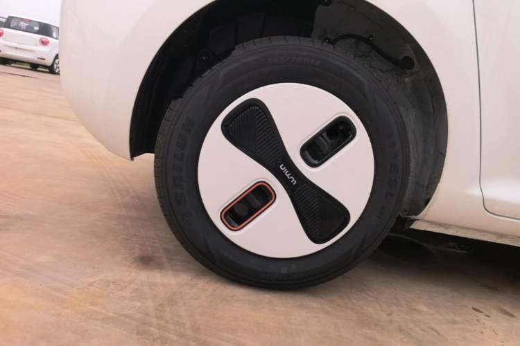 Used CHANGAN NEVO Lumin 2026 Model Treasure Edition 205km Passionate Beige Ningde Right Rear Wheel Hub