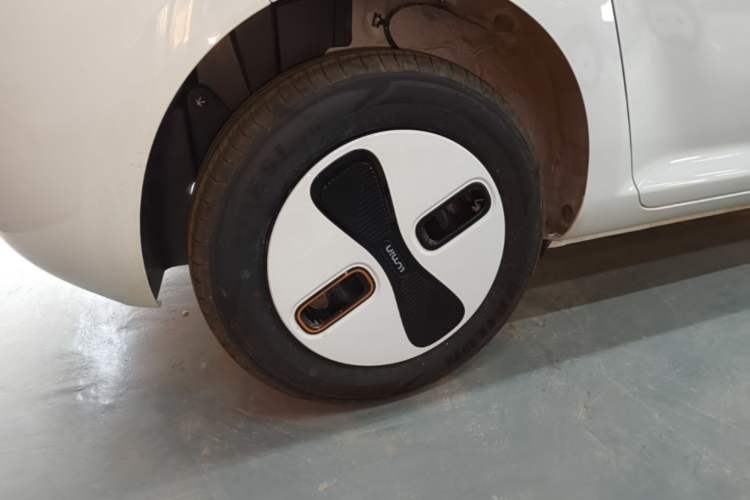 Used CHANGAN NEVO Lumin 2026 Model Treasure Edition 205km Passionate Beige Ningde Right Rear Wheel Hub