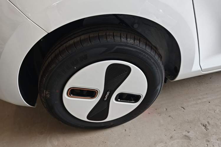 Used CHANGAN NEVO Lumin 2026 Model Treasure Edition 301km Cherished Beige Ningde Right Rear Wheel Hub