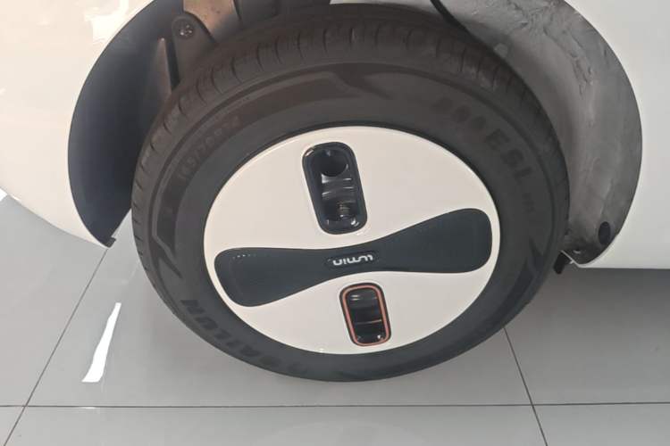Used CHANGAN NEVO Lumin 2026 Model Treasure Edition 205km Passionate Beige Ningde Right Rear Wheel Hub