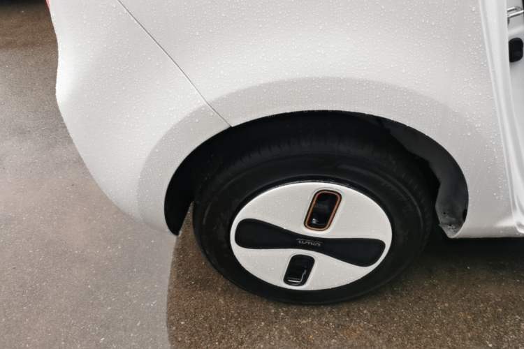 Used CHANGAN NEVO Lumin 2026 Model Treasure Edition 205km Passionate Beige Ningde Right Rear Wheel Hub