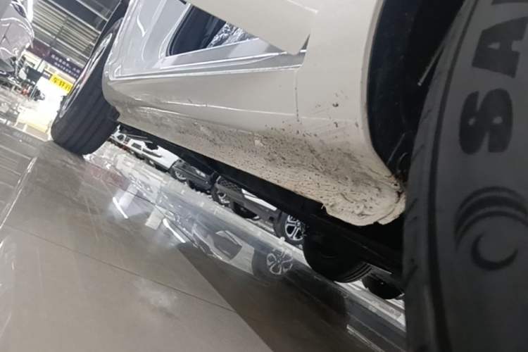 Used CHANGAN NEVO Lumin 2026 Model Treasure Edition 205km Passionate Beige Ningde Right Side Sill