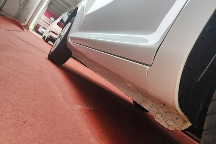 Used CHANGAN NEVO Lumin 2026 Model Treasure Edition 205km Passionate Beige Ningde Right Side Sill