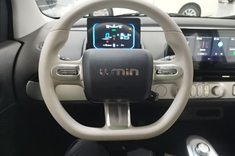 Used CHANGAN NEVO Lumin 2026 Model Treasure Edition 205km Passionate Beige Ningde Steering Wheel