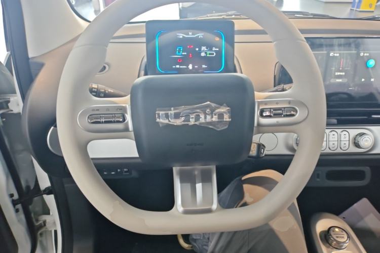 Used CHANGAN NEVO Lumin 2026 Model Treasure Edition 205km Passionate Beige Ningde Steering Wheel