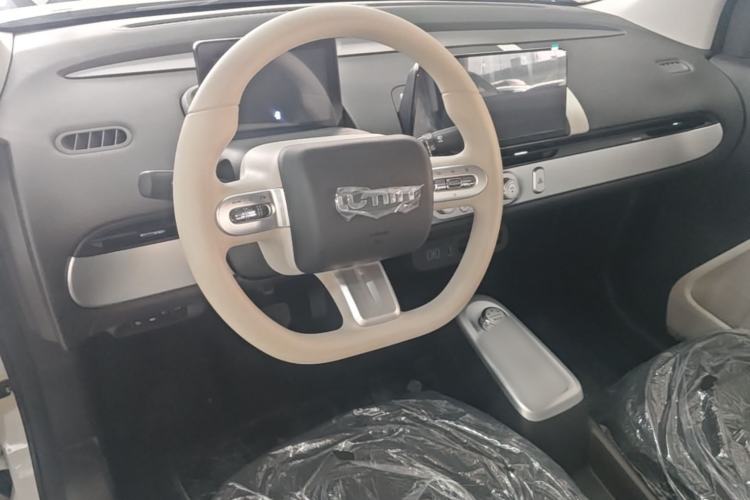 Used CHANGAN NEVO Lumin 2026 Model Treasure Edition 205km Passionate Beige Ningde Steering Wheel