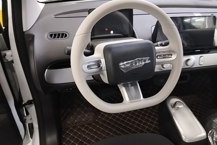 Used CHANGAN NEVO Lumin 2026 Model Treasure Edition 205km Passionate Beige Ningde Steering Wheel