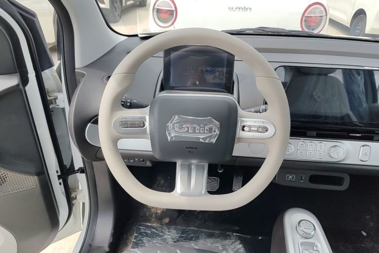 Used CHANGAN NEVO Lumin 2026 Model Treasure Edition 205km Passionate Beige Ningde Steering Wheel