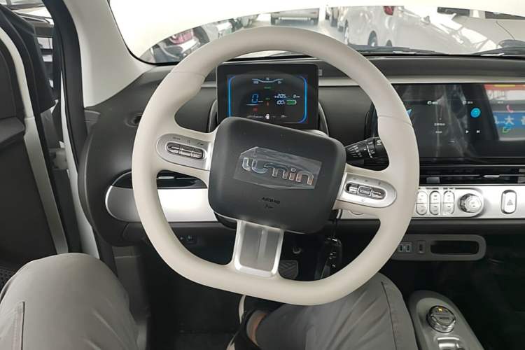 Used CHANGAN NEVO Lumin 2026 Model Treasure Edition 205km Passionate Beige Ningde Steering Wheel