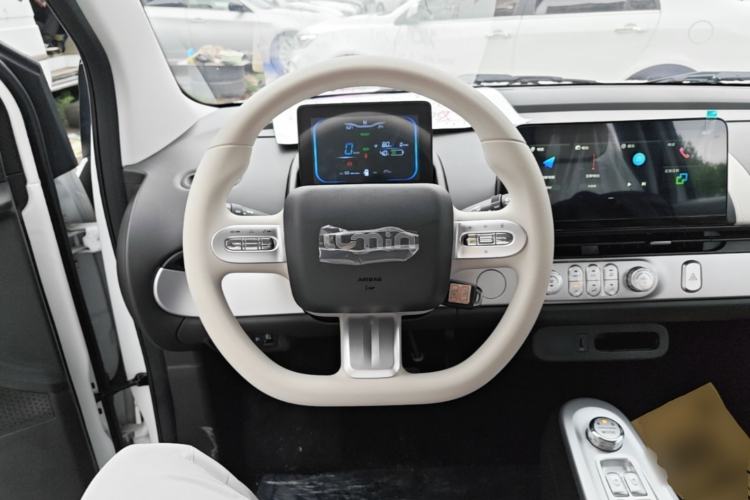 Used CHANGAN NEVO Lumin 2026 Model Treasure Edition 205km Passionate Beige Ningde Steering Wheel