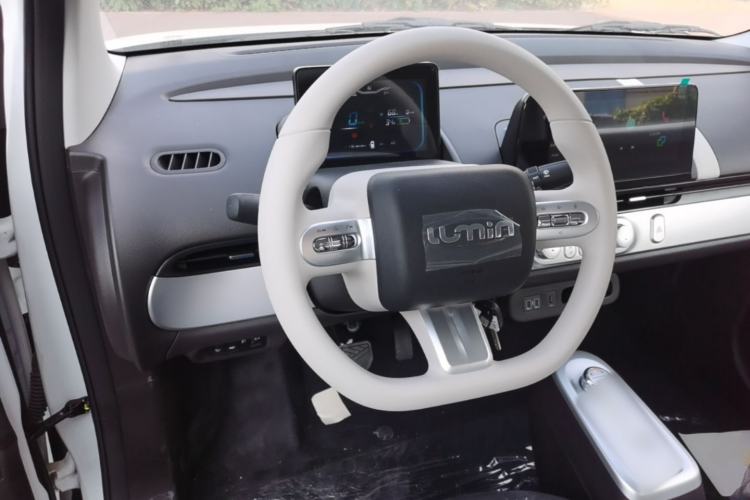 Used CHANGAN NEVO Lumin 2026 Model Treasure Edition 205km Passionate Beige Ningde Steering Wheel