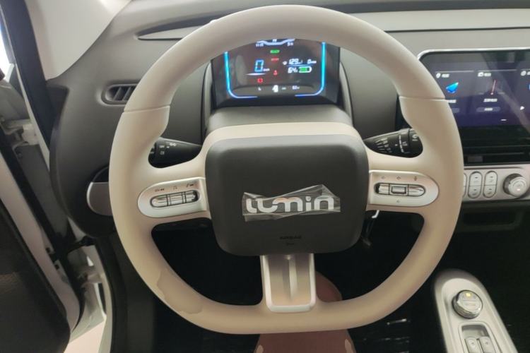 Used CHANGAN NEVO Lumin 2026 Model Treasure Edition 205km Beloved Beige Guoxuan Steering Wheel