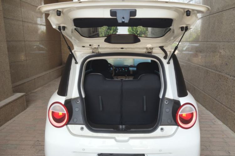 Used CHANGAN NEVO Lumin 2026 Model Treasure Edition 205km Passionate Beige Ningde Trunk