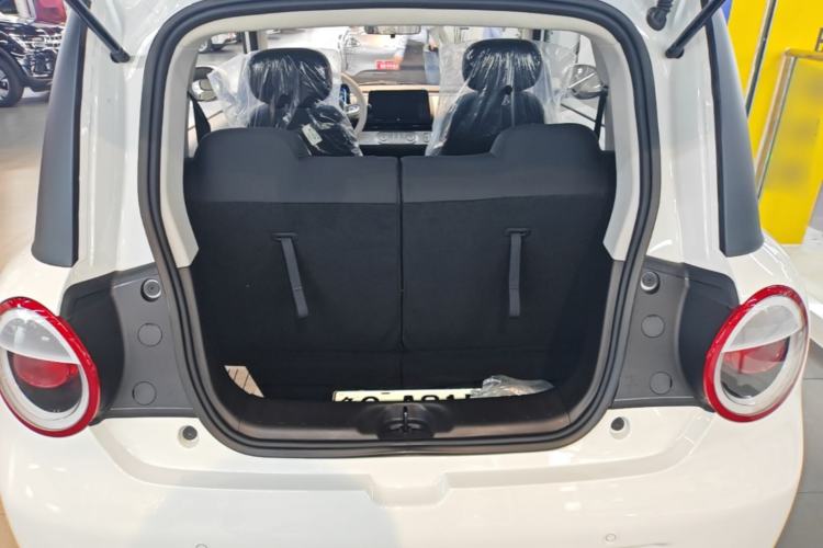 Used CHANGAN NEVO Lumin 2026 Model Treasure Edition 205km Passionate Beige Ningde Trunk